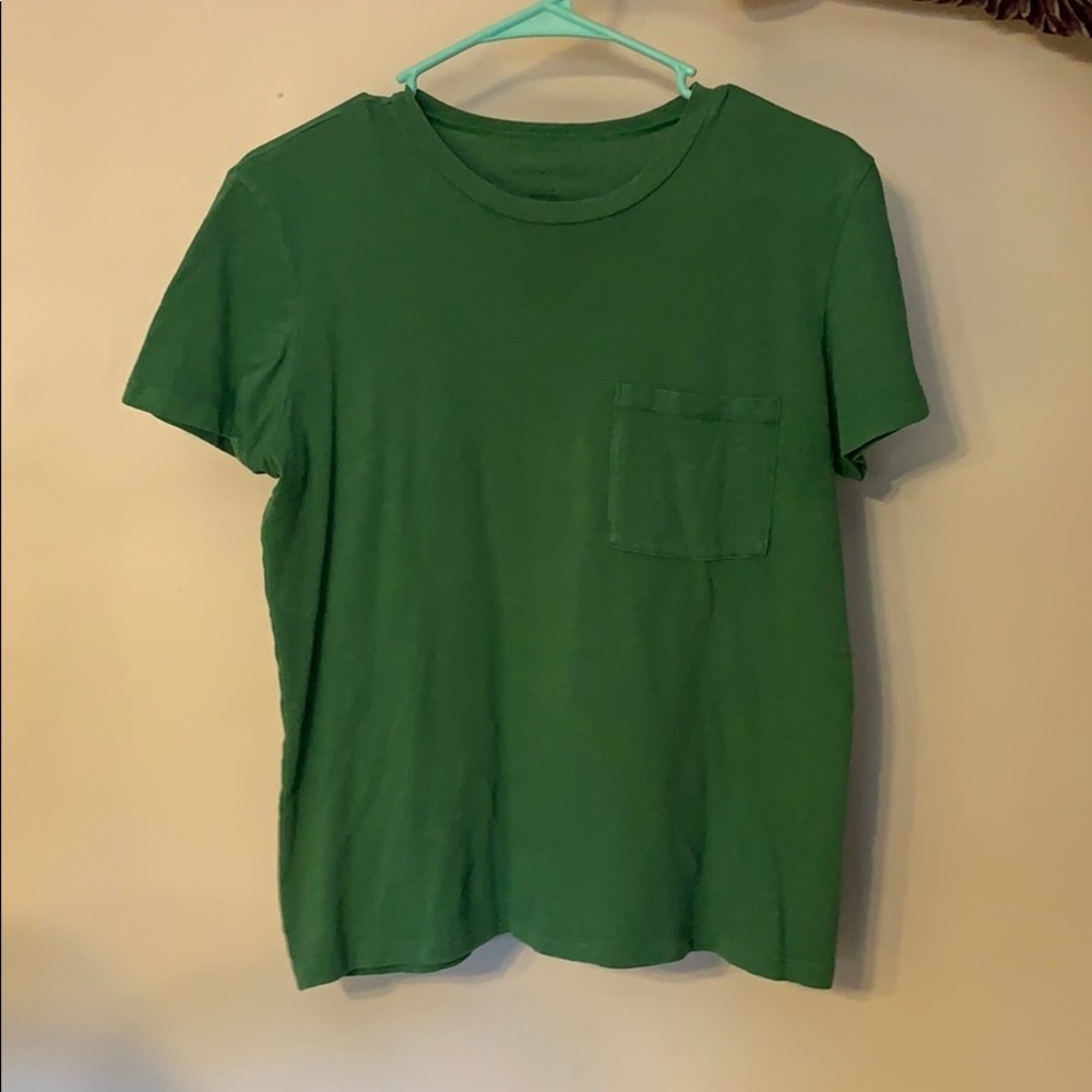 Earth Green Pocket Tee // American Eagle